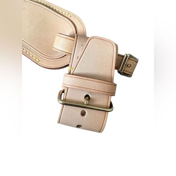 Louis Vuitton Tan Travel Bag Tag - Picture 6 of 12